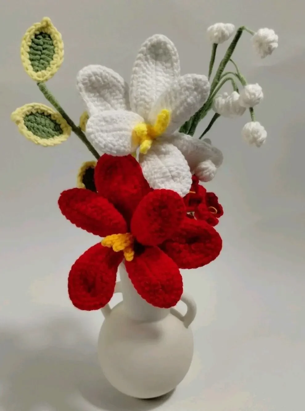 Crochet Flower Bouquet in Vase - Red White - Green Leaves - Baby's Breath